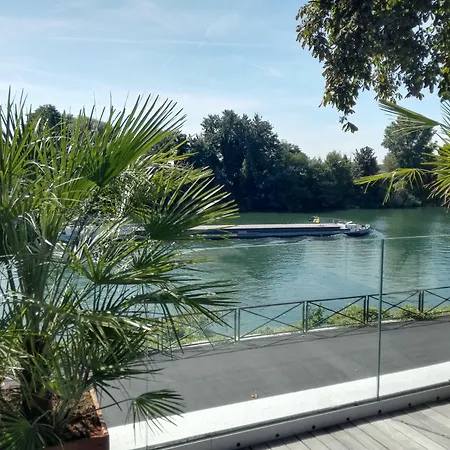 De La Seine Hotel Épinay-sur-Seine